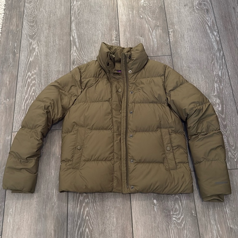 Patagonia Women's Silent Down Jacket, size S